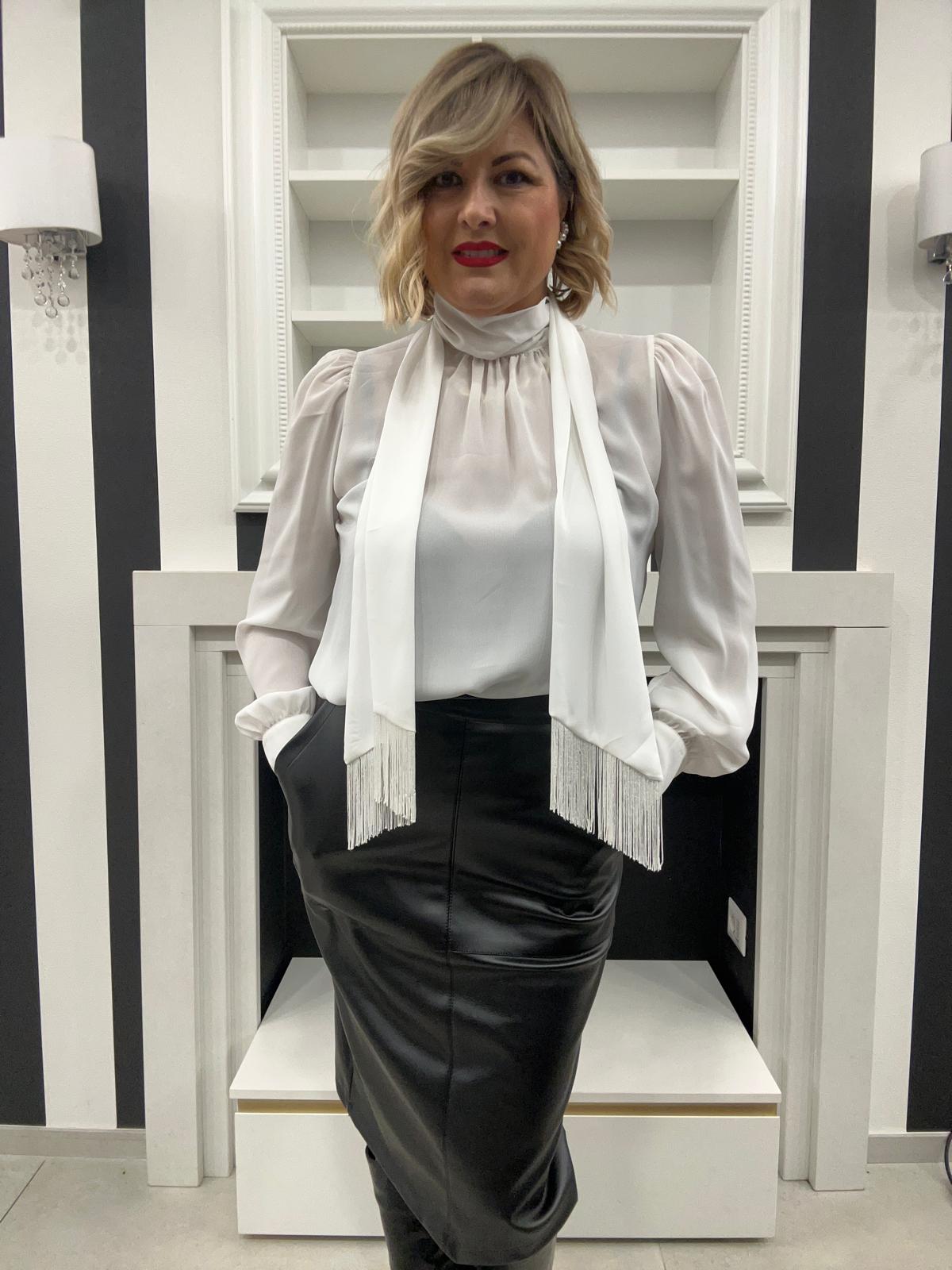 Blusa sciarpina