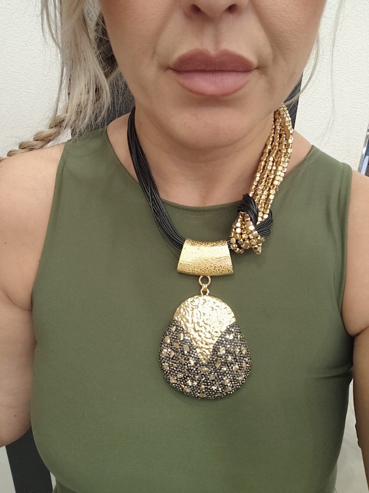 Collana Cami